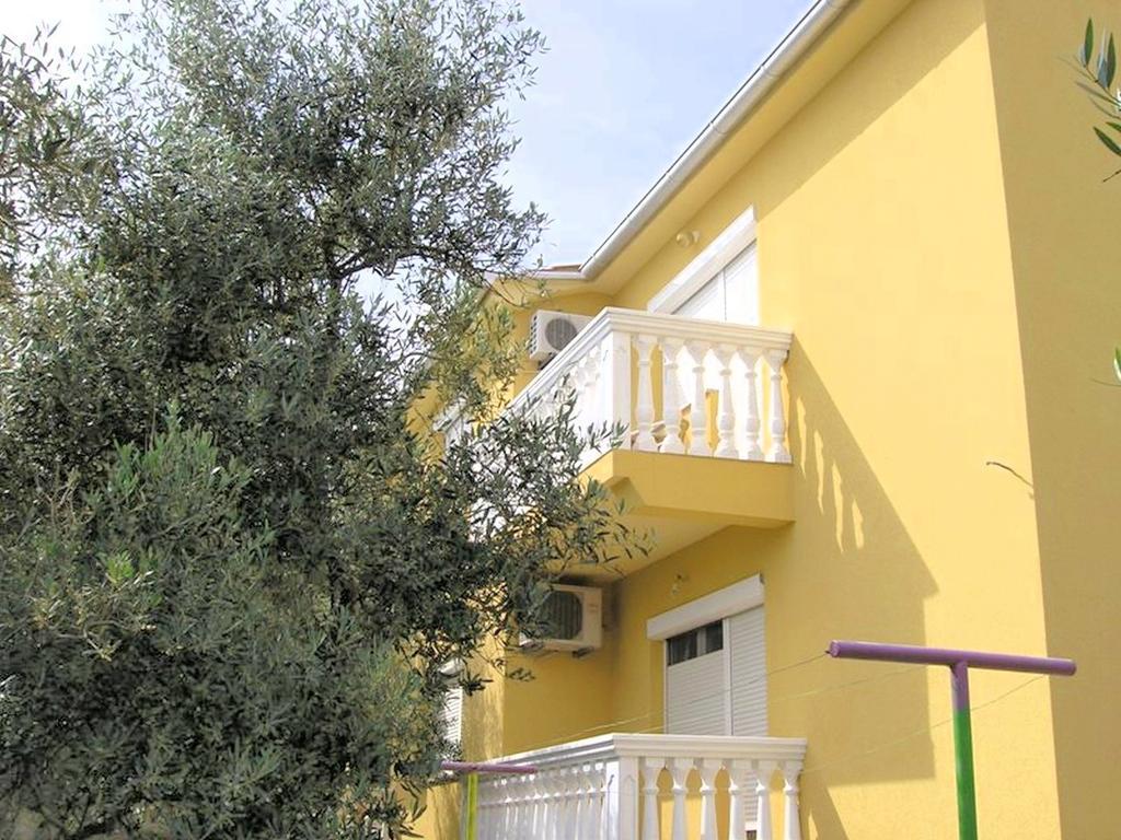 Apartments Ana & Ivan Krk Town Rum bild