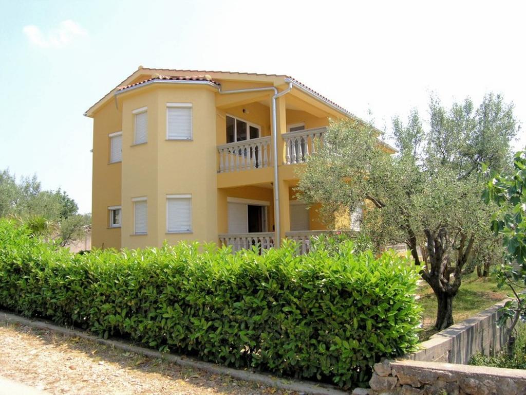 Apartments Ana & Ivan Krk Town Rum bild